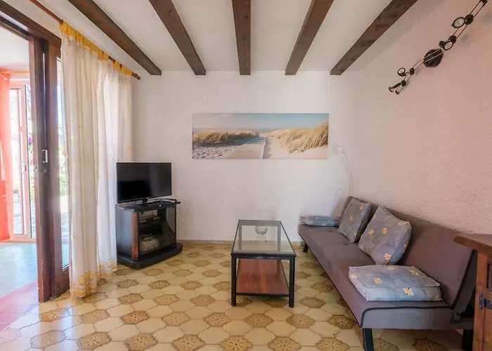 Holiday home Vistamar 2 *